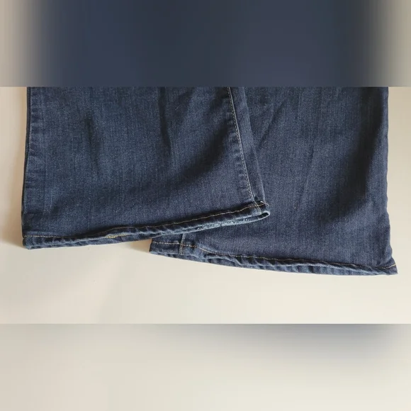 PAIGE Skyline Bootcut Jeans - Picture 7 of 8
